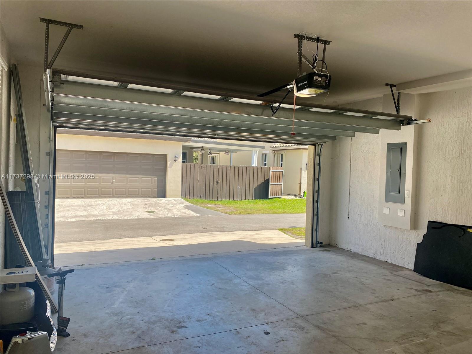 SUMMERVILLE VILLAS - Residential Lease