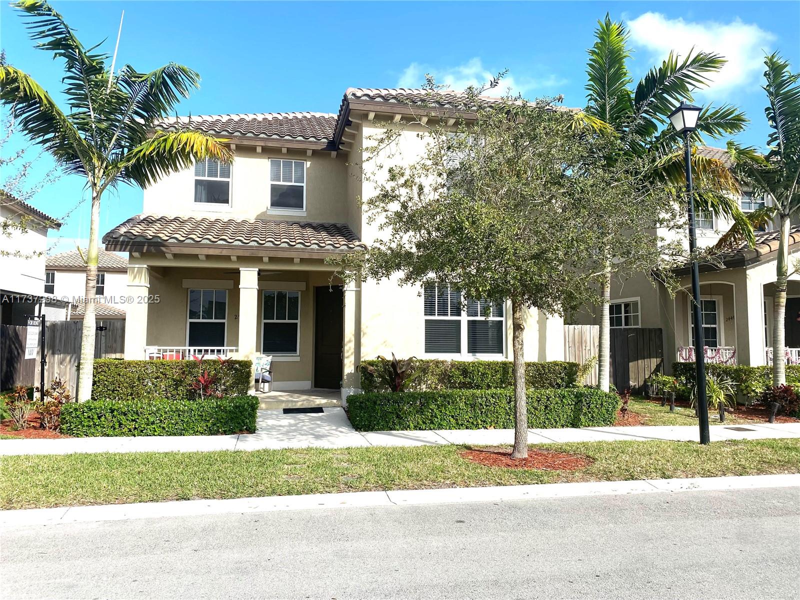 SUMMERVILLE VILLAS - Residential Lease