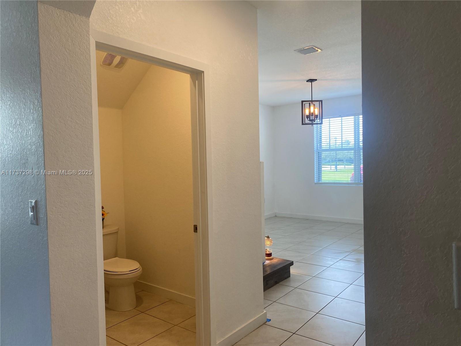 SUMMERVILLE VILLAS - Residential Lease