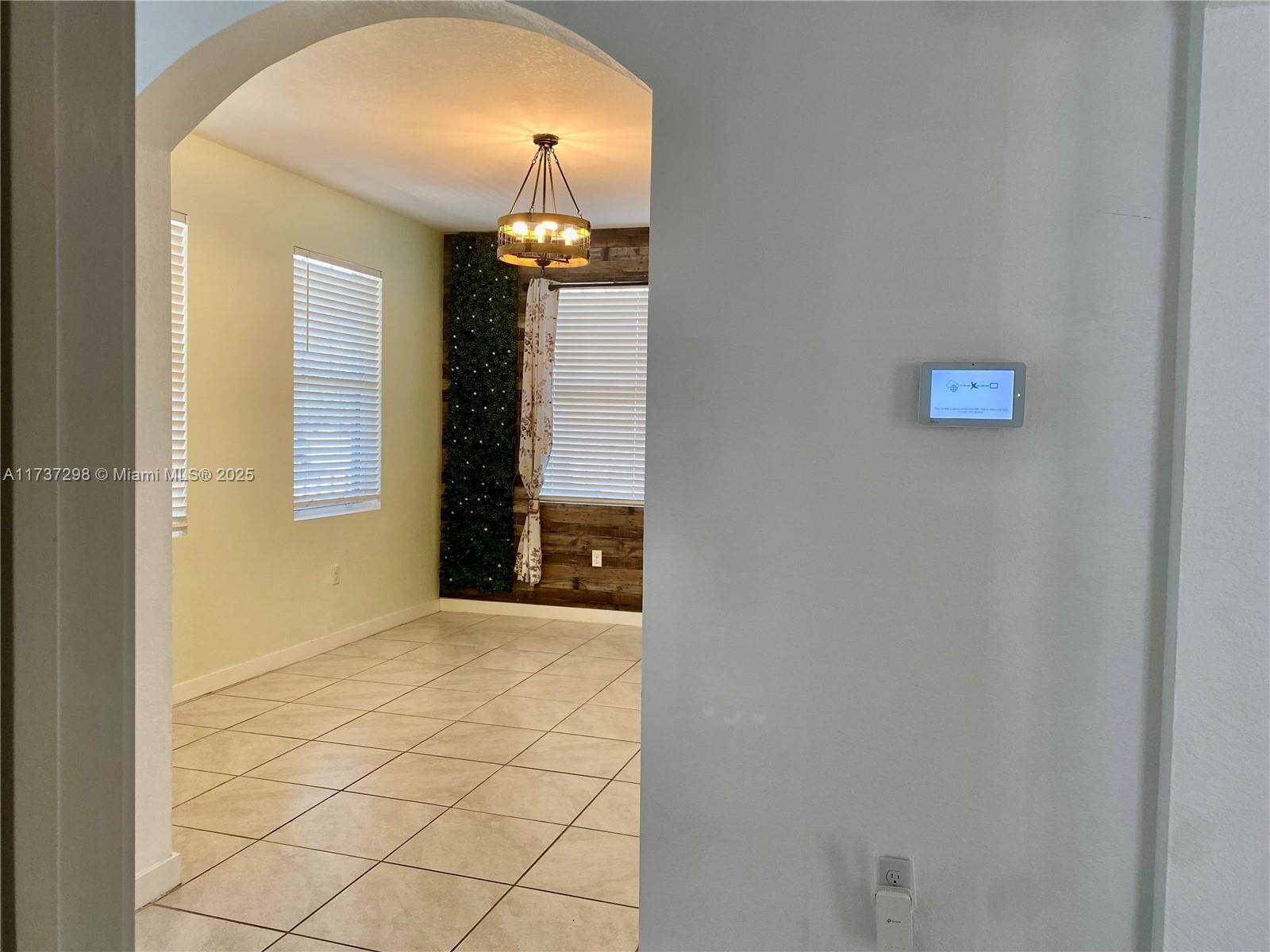 SUMMERVILLE VILLAS - Residential Lease