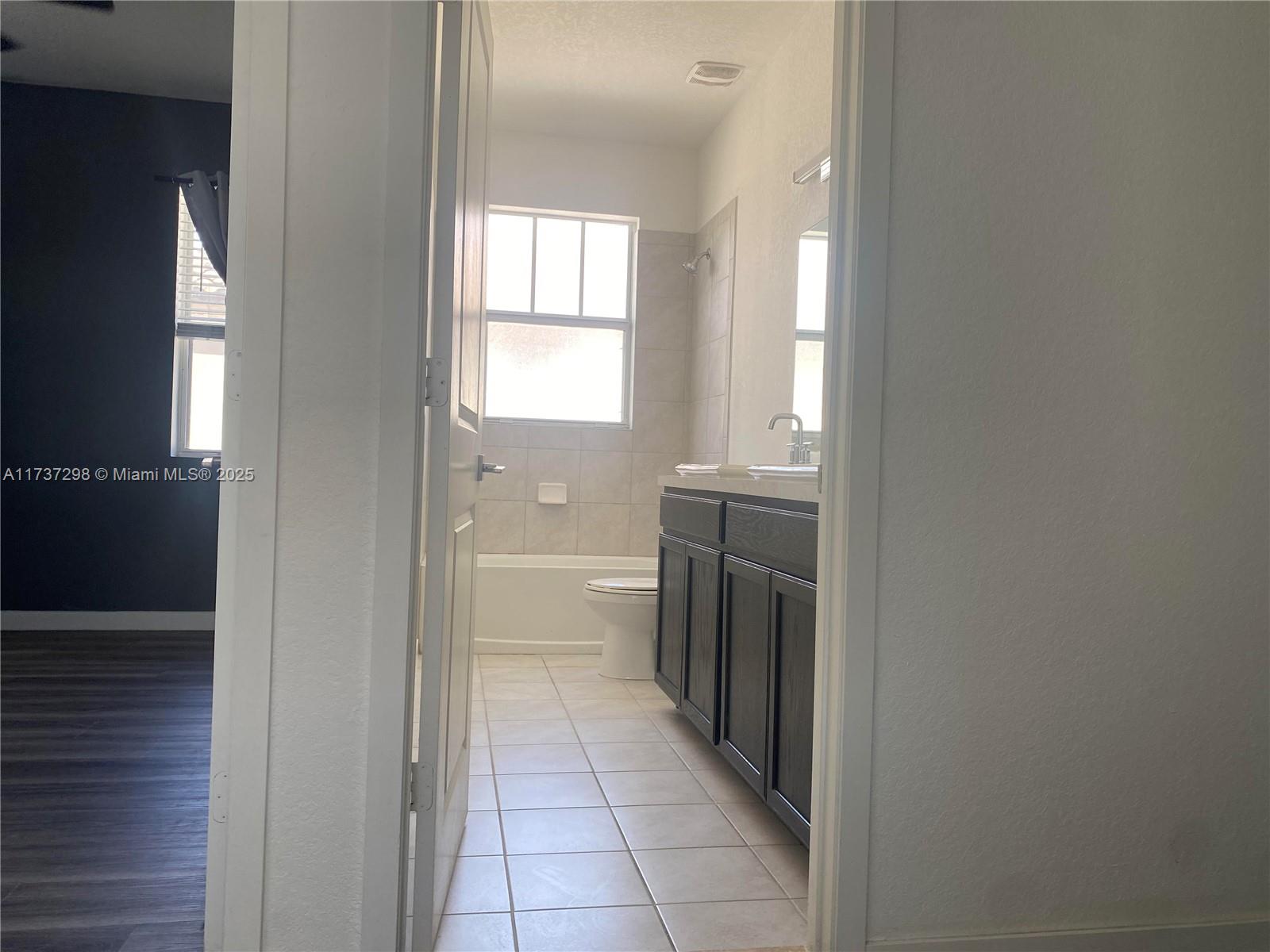 SUMMERVILLE VILLAS - Residential Lease