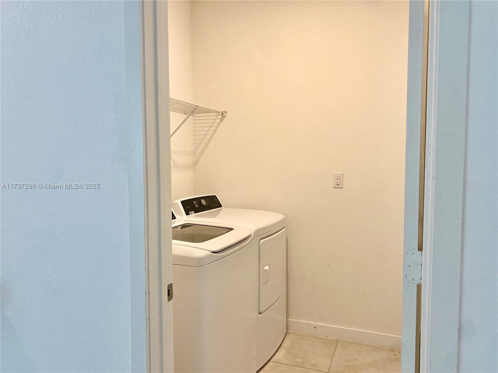 SUMMERVILLE VILLAS - Residential Lease