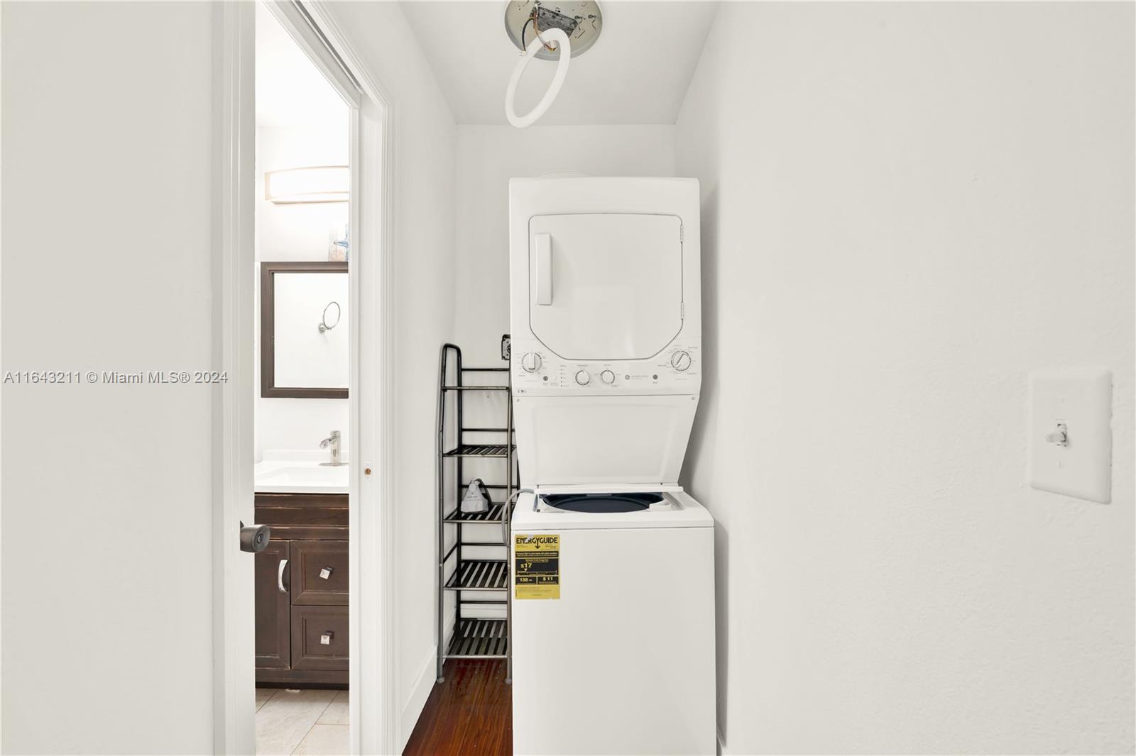 CARAVEL AT CALUSA - Residential Lease