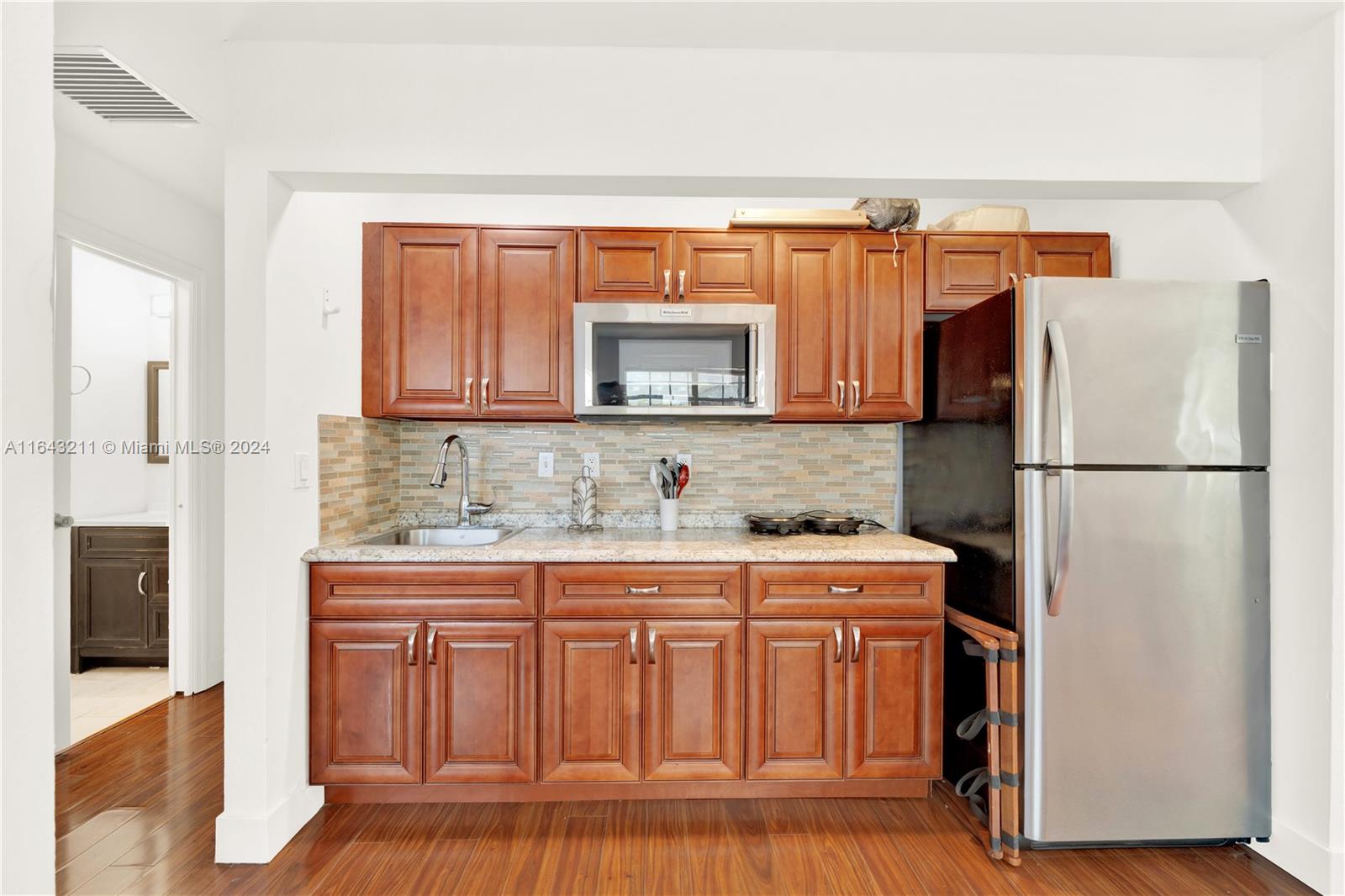 CARAVEL AT CALUSA - Residential Lease