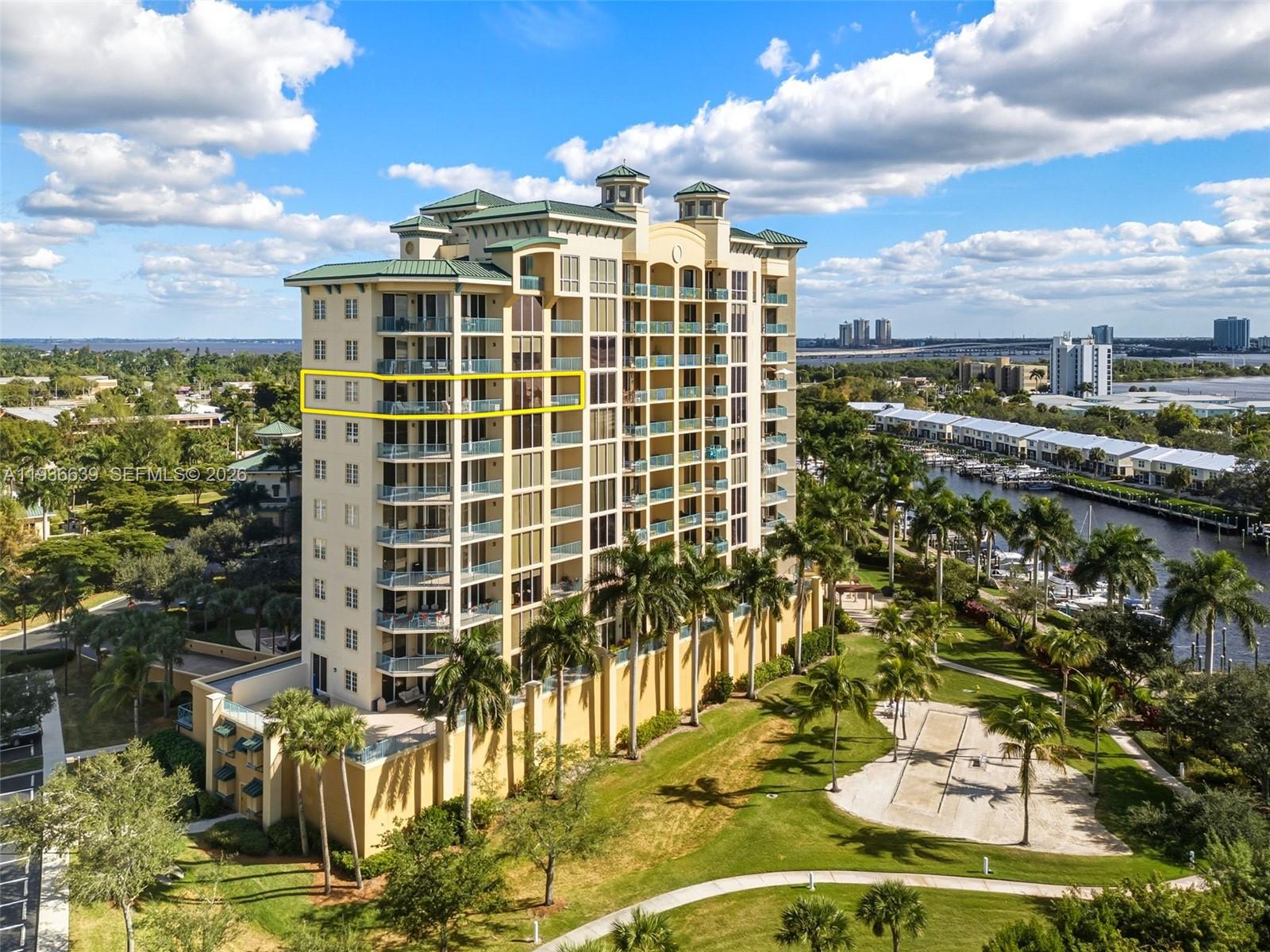 NORTH STAR YACHT CLUB - Residential