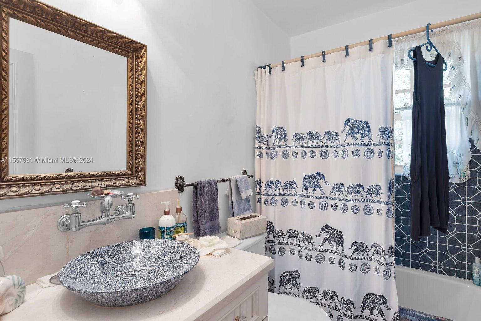 Tavernier Heights - Residential