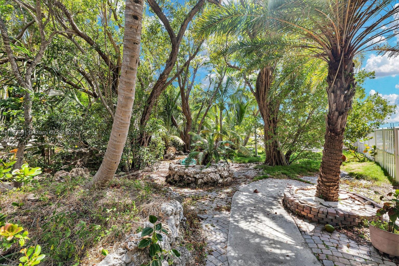 Tavernier Heights - Residential