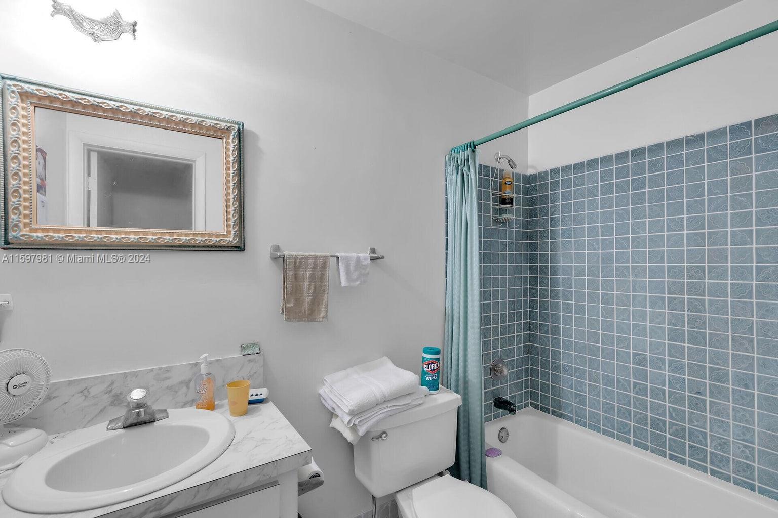 Tavernier Heights - Residential