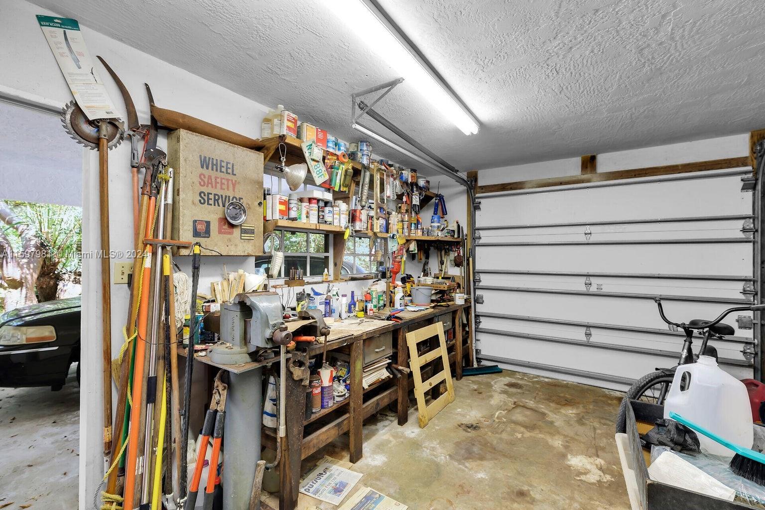 Tavernier Heights - Residential