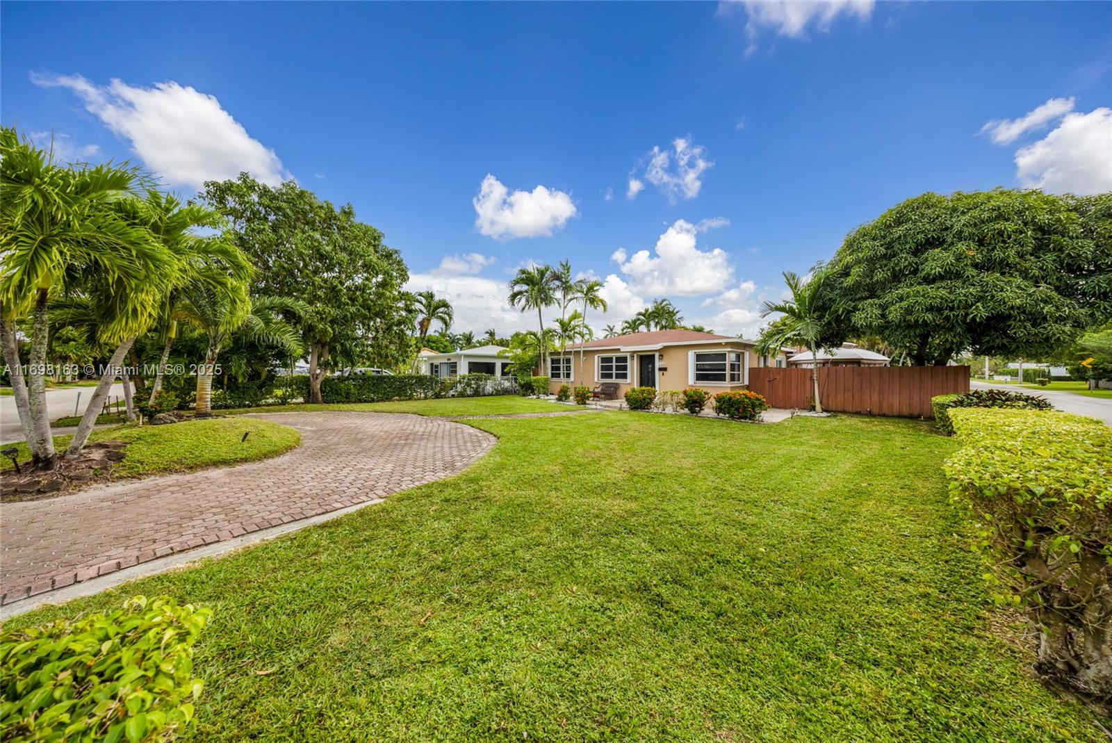 Property for Sale at 1458 Rodman St, Hollywood, Broward County, Florida - Bedrooms: 3 
Bathrooms: 3  - $1,099,000