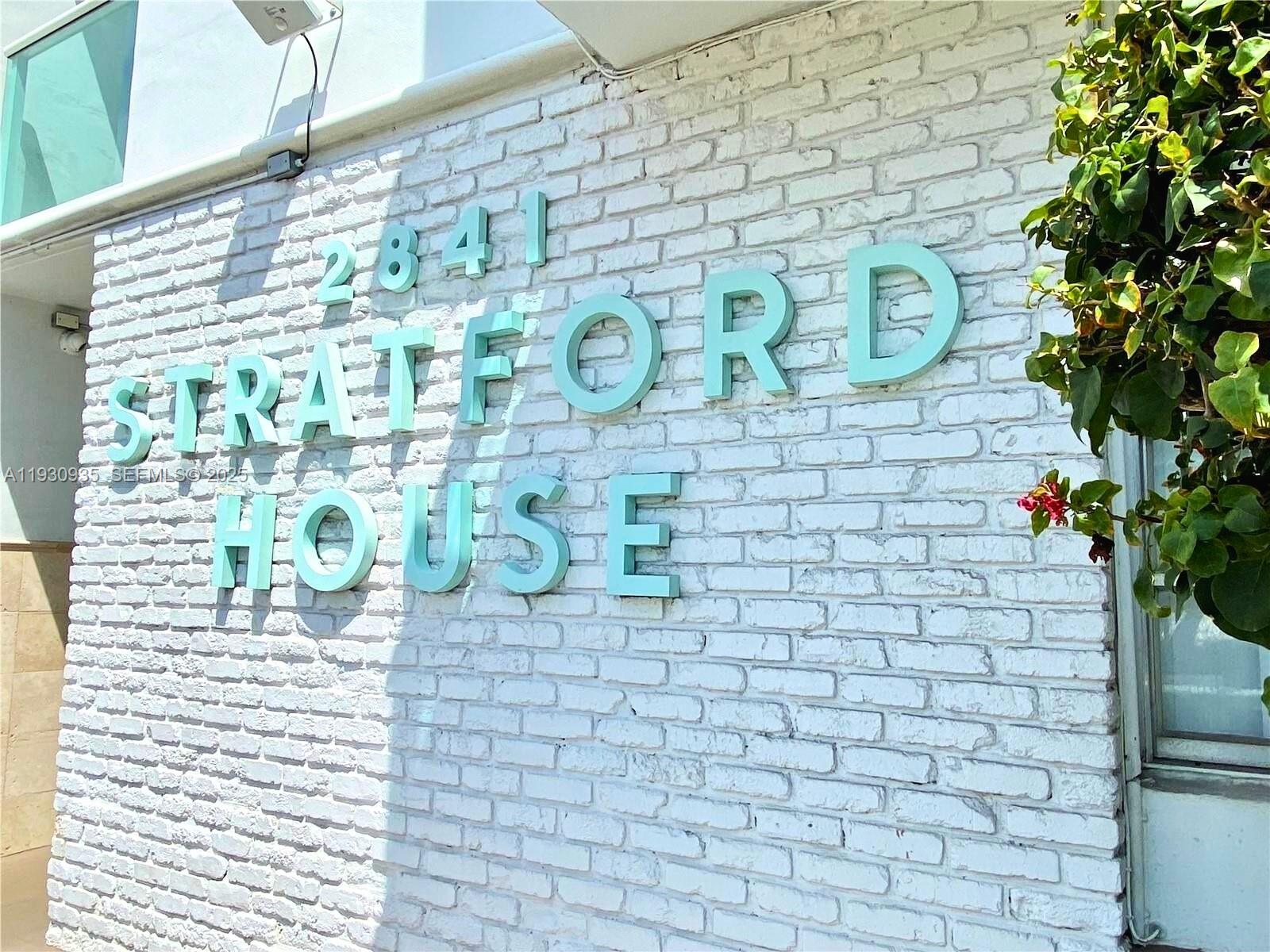 2841 NE 163rd St 706