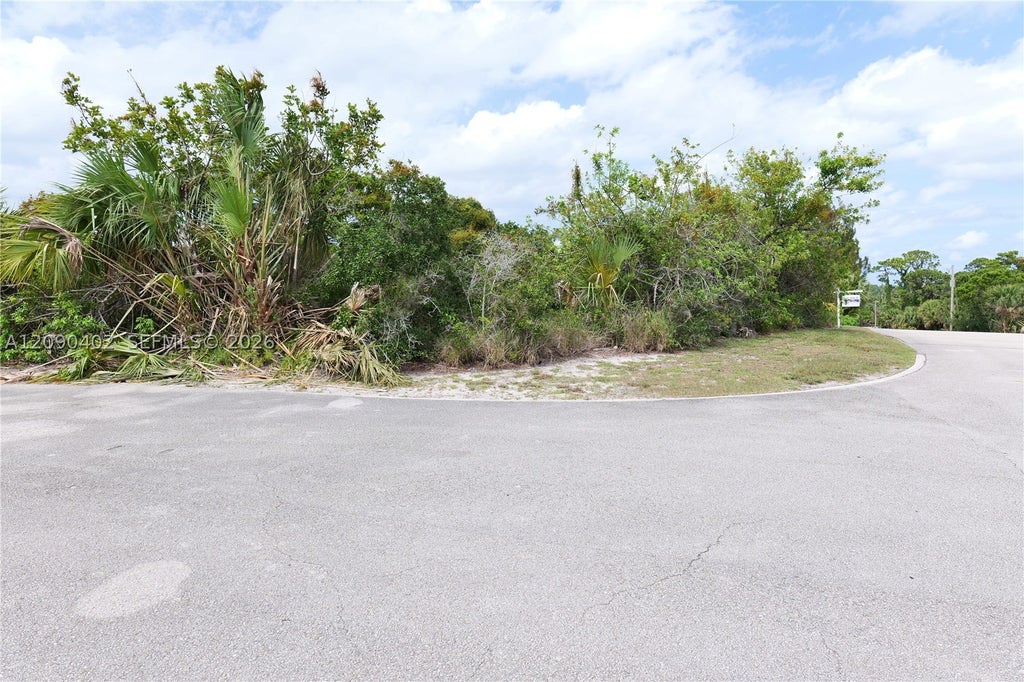 Photo of 9701-B SE Water St, Hobe Sound, FL 33455 (MLS # A12090402)