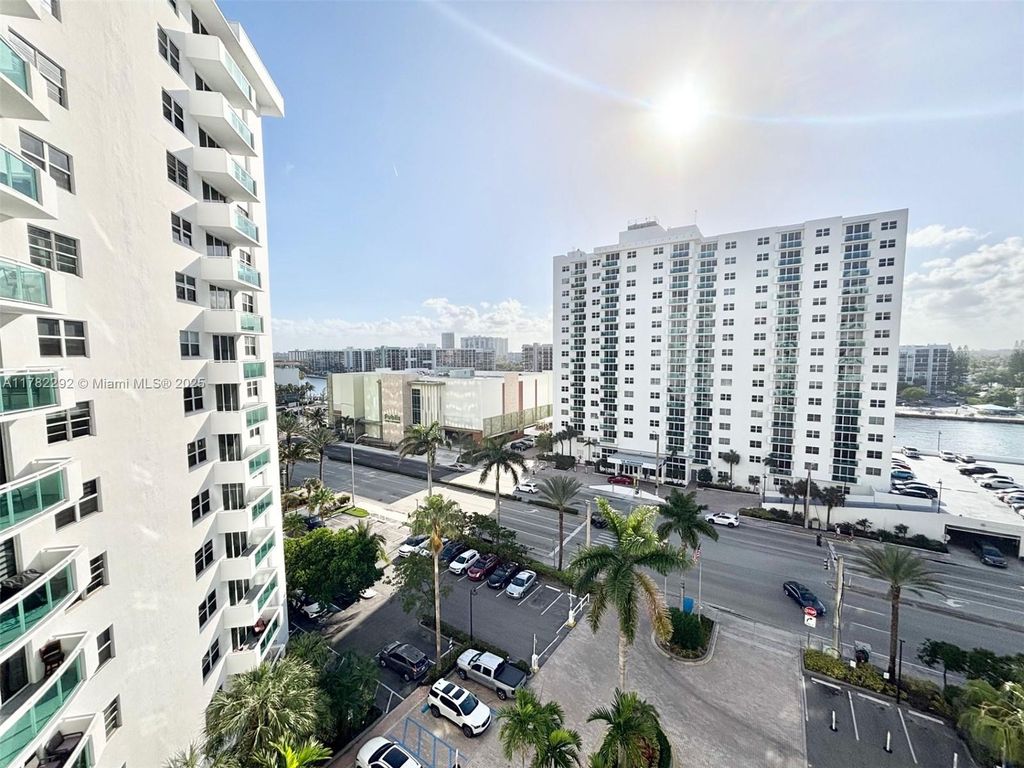 Photo of 3001 S Ocean Dr #937, Hollywood, FL 33019 (MLS # A11782292)
