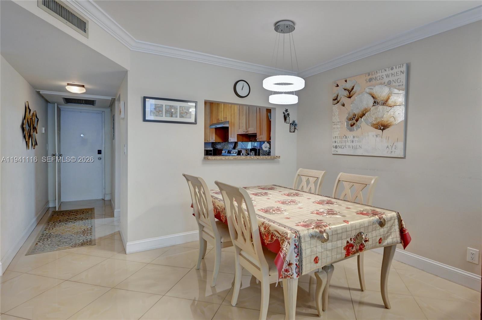 CROSS FOX CONDO - Residential