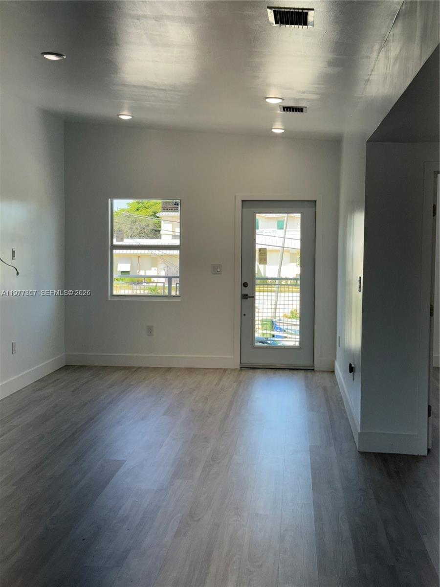 FOSTER HOMESITES - Residential Lease