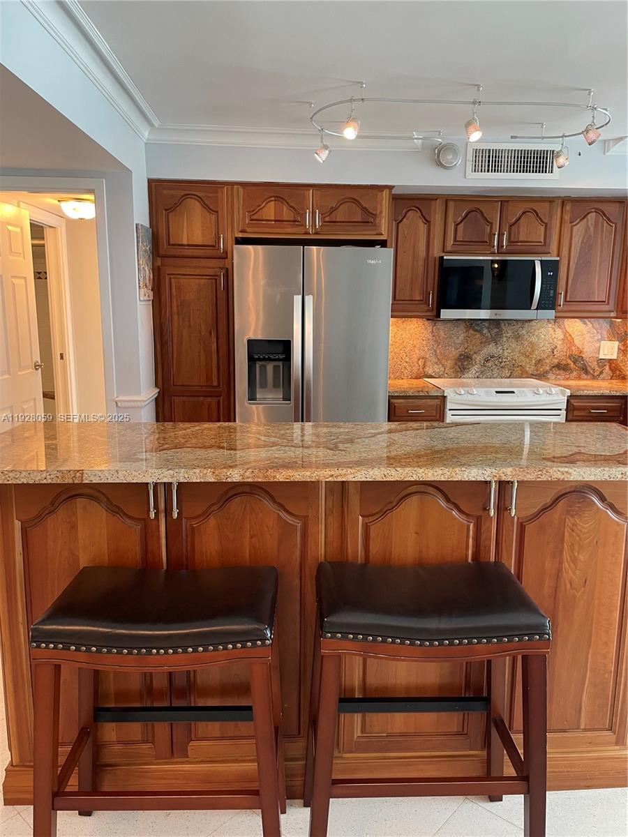 MIRASOL OCEAN TOWERS COND - Residential Lease