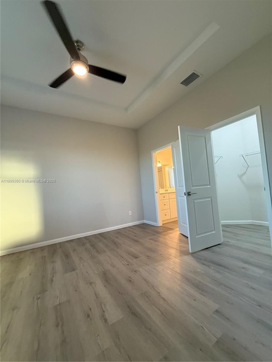 PORT LABELLE - Residential Lease