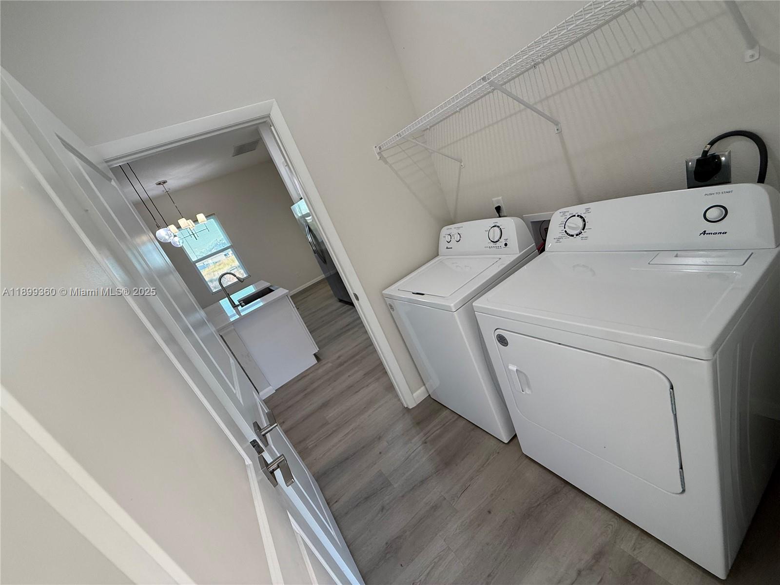 PORT LABELLE - Residential Lease