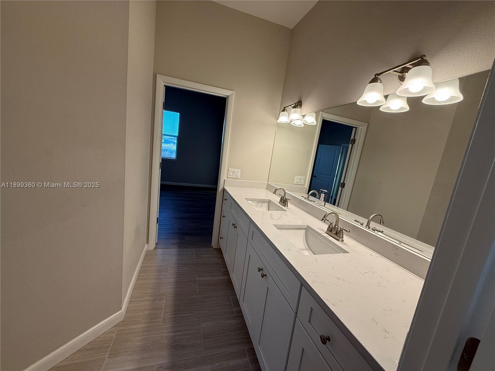 PORT LABELLE - Residential Lease