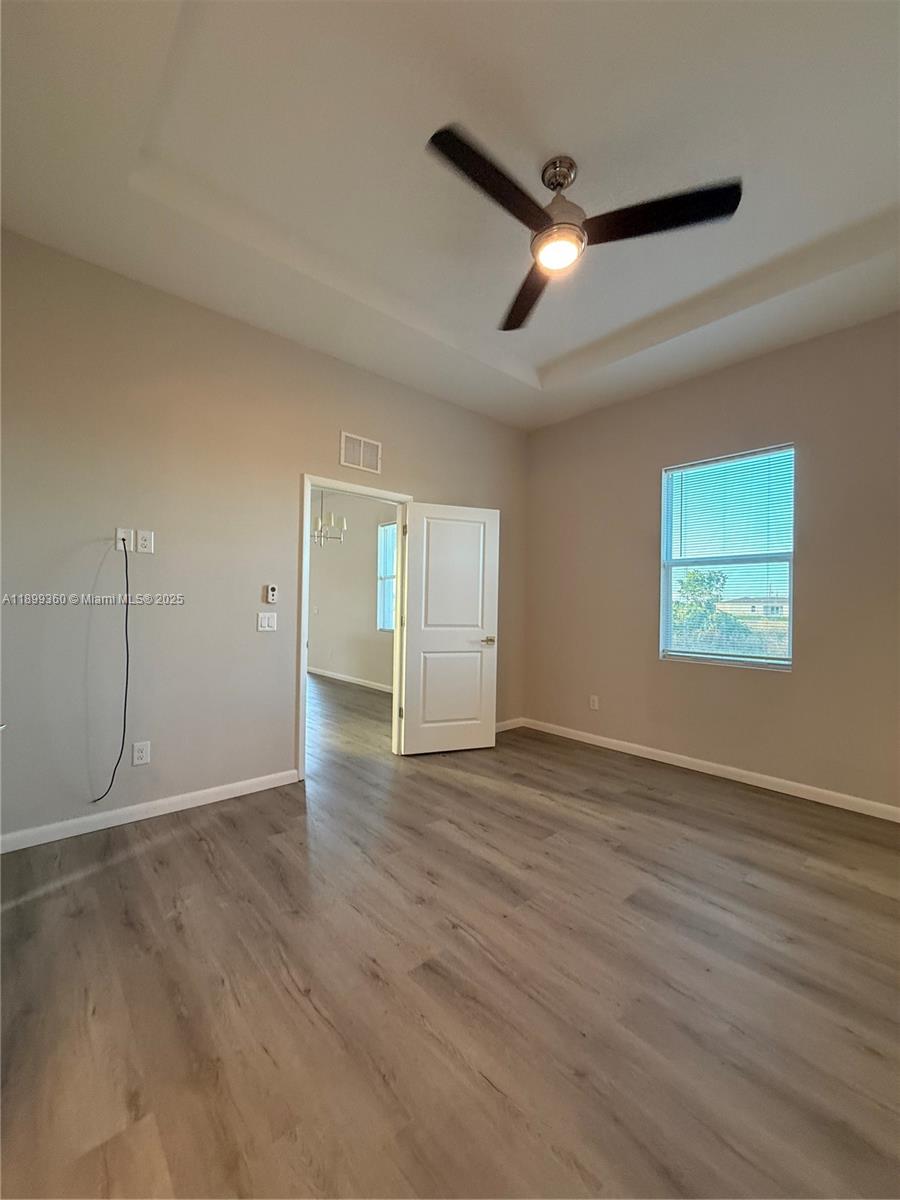 PORT LABELLE - Residential Lease