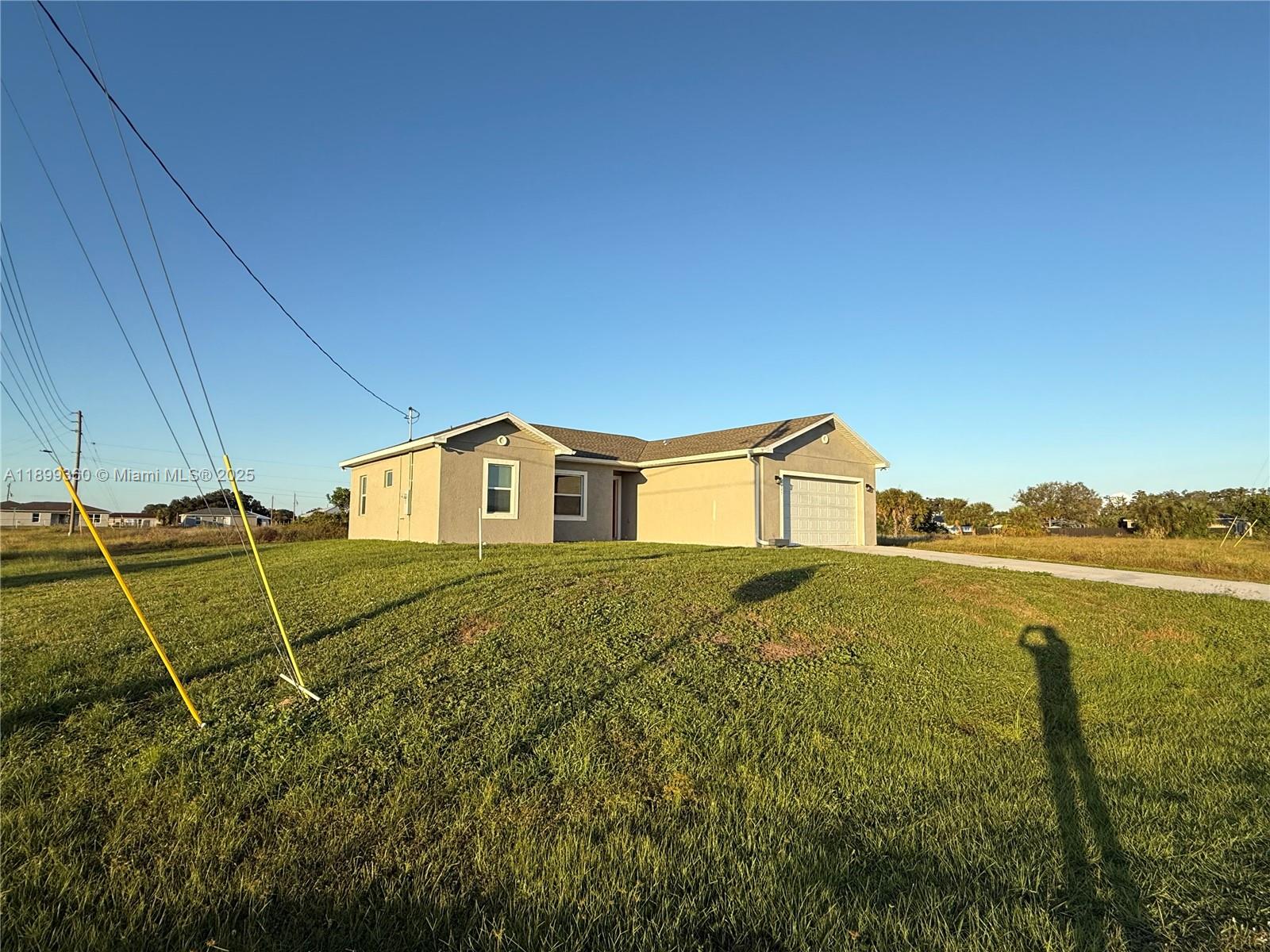 PORT LABELLE - Residential Lease