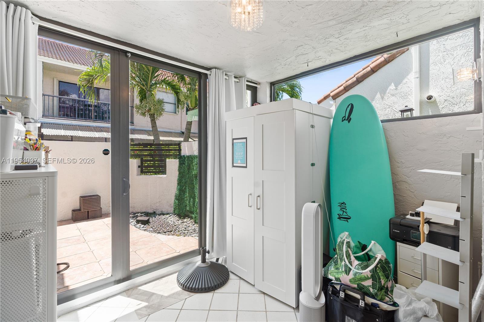 COSTAIN VILLAS HARBOR VIL - Residential