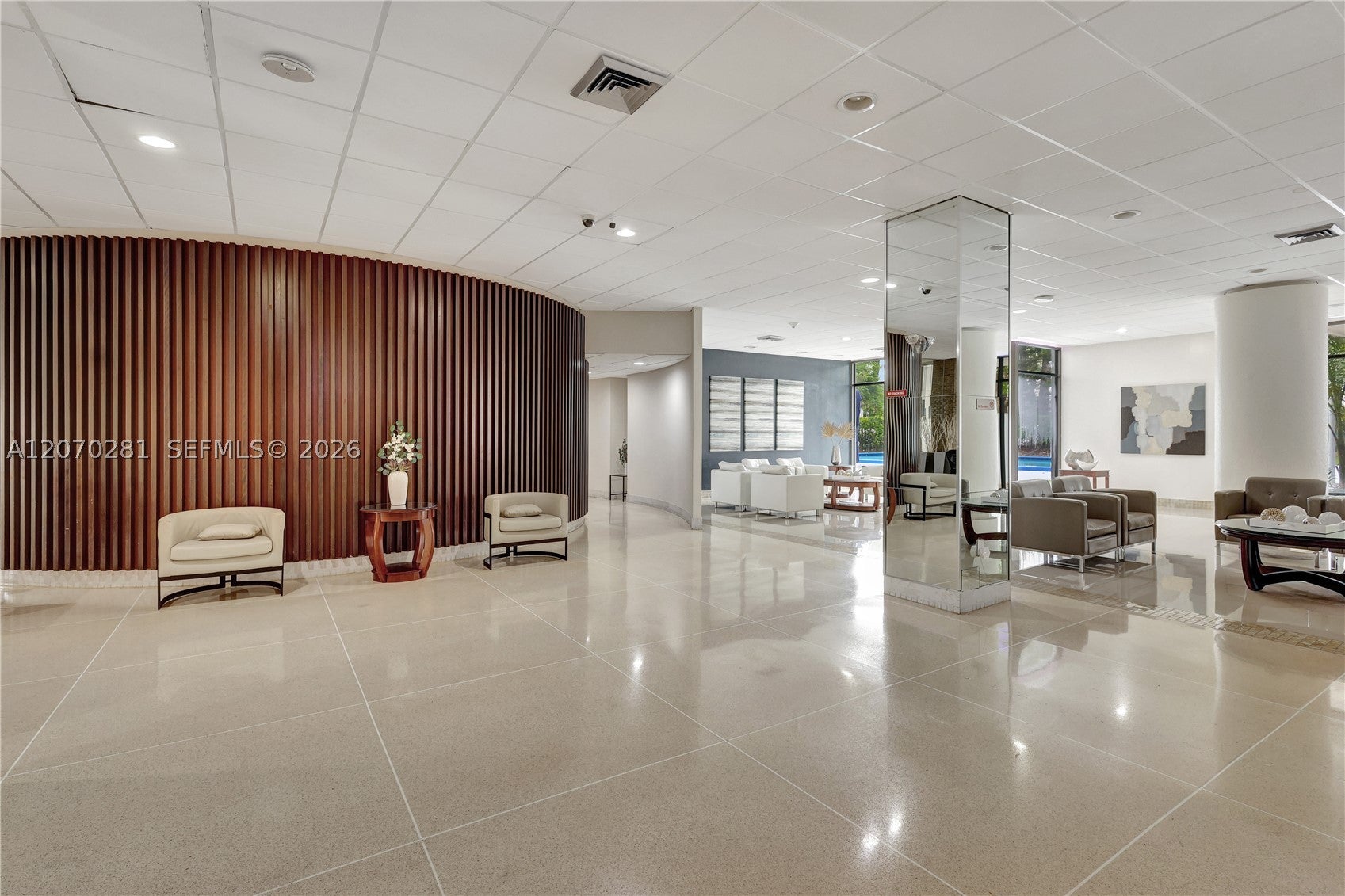 20100 W Country Club Dr 1003