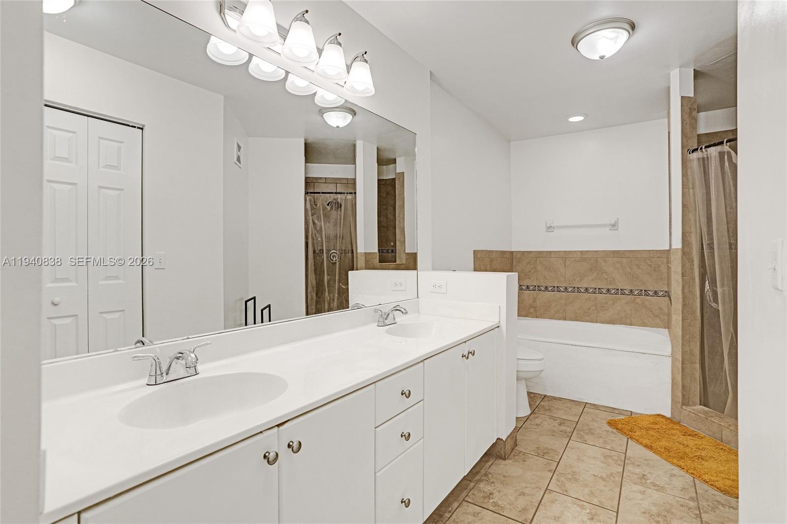 TOWNGATE CONDO - Residential