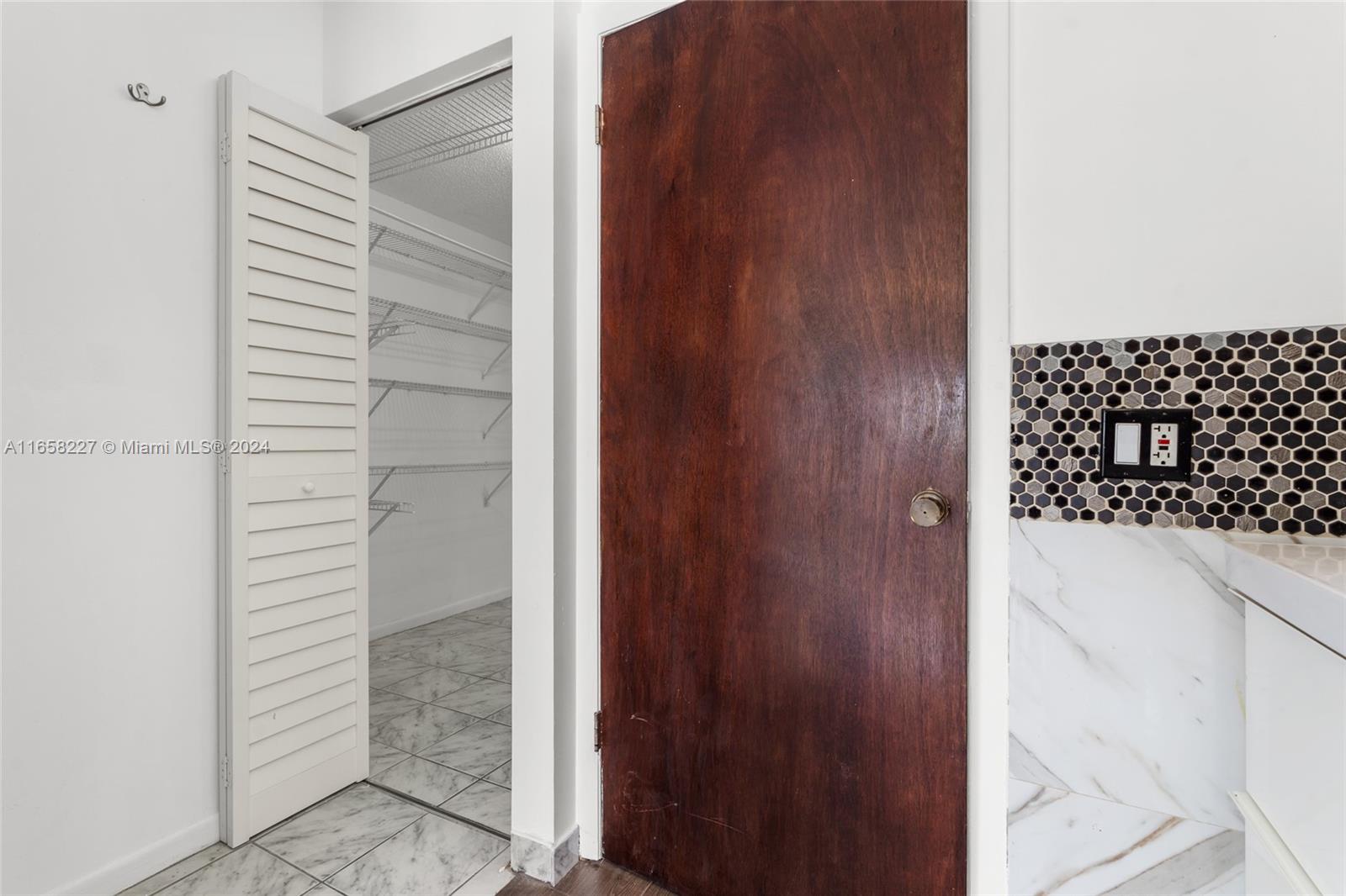 COLLINS VISTA CONDO - Residential