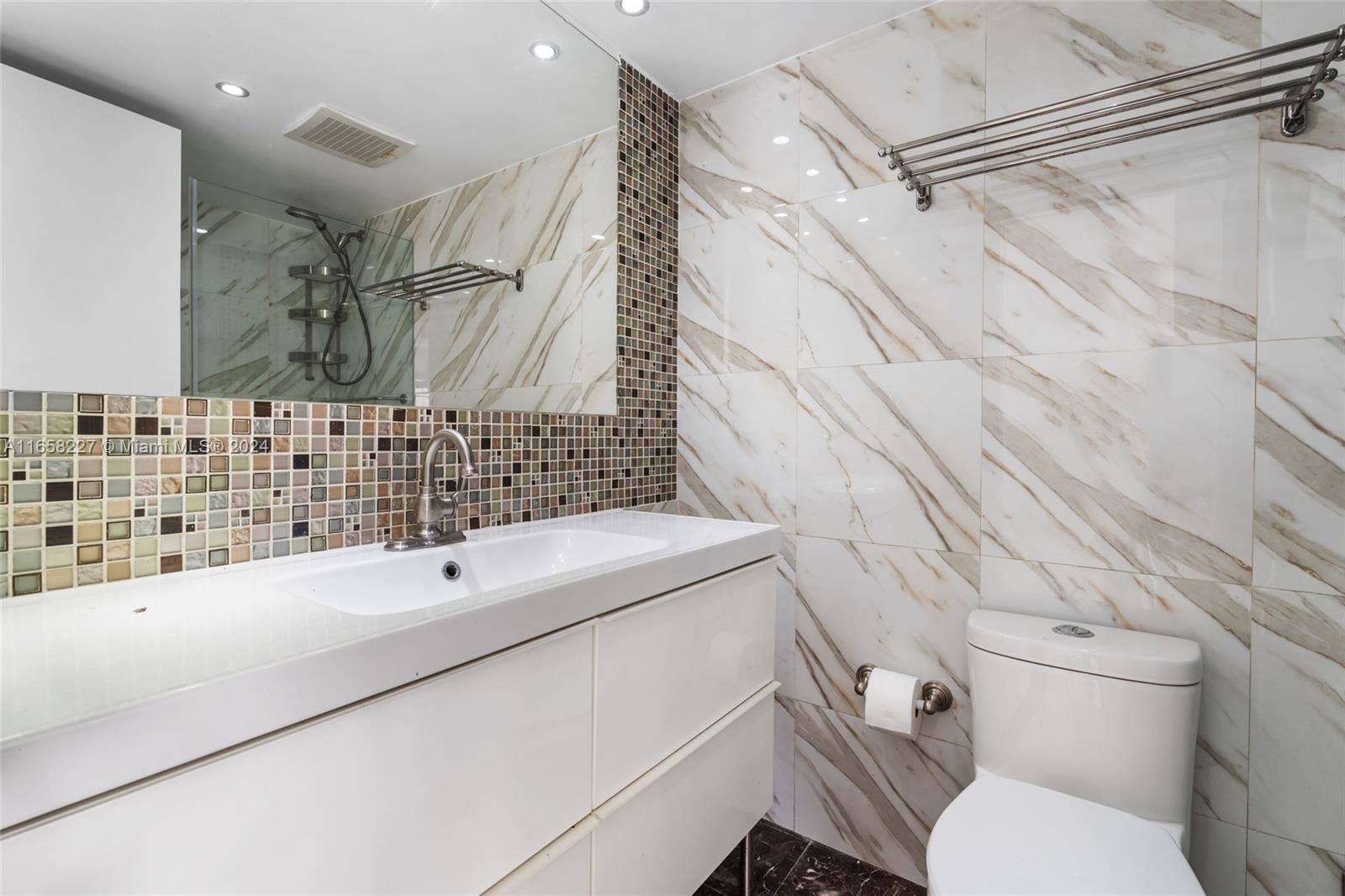 COLLINS VISTA CONDO - Residential