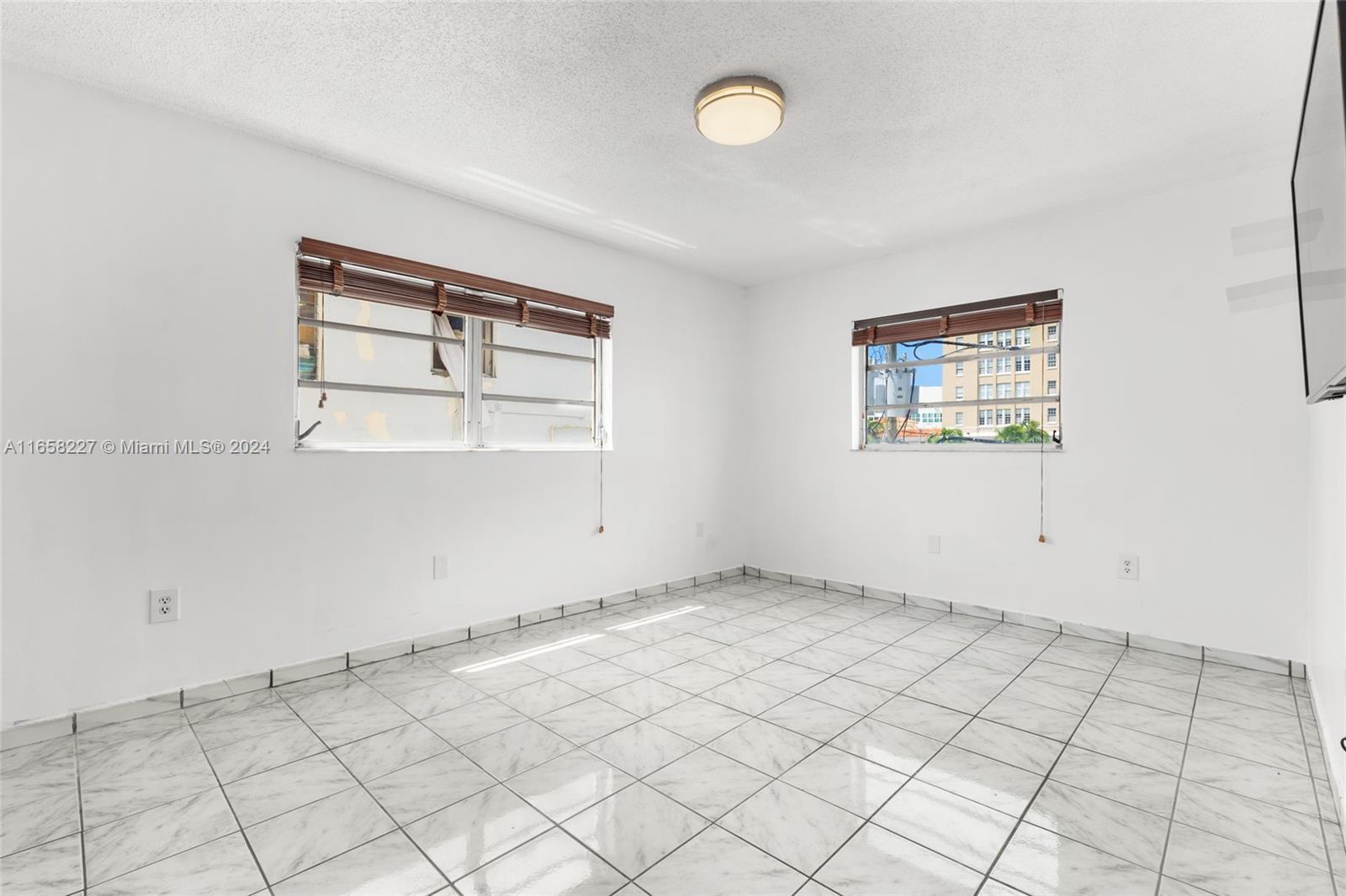 COLLINS VISTA CONDO - Residential