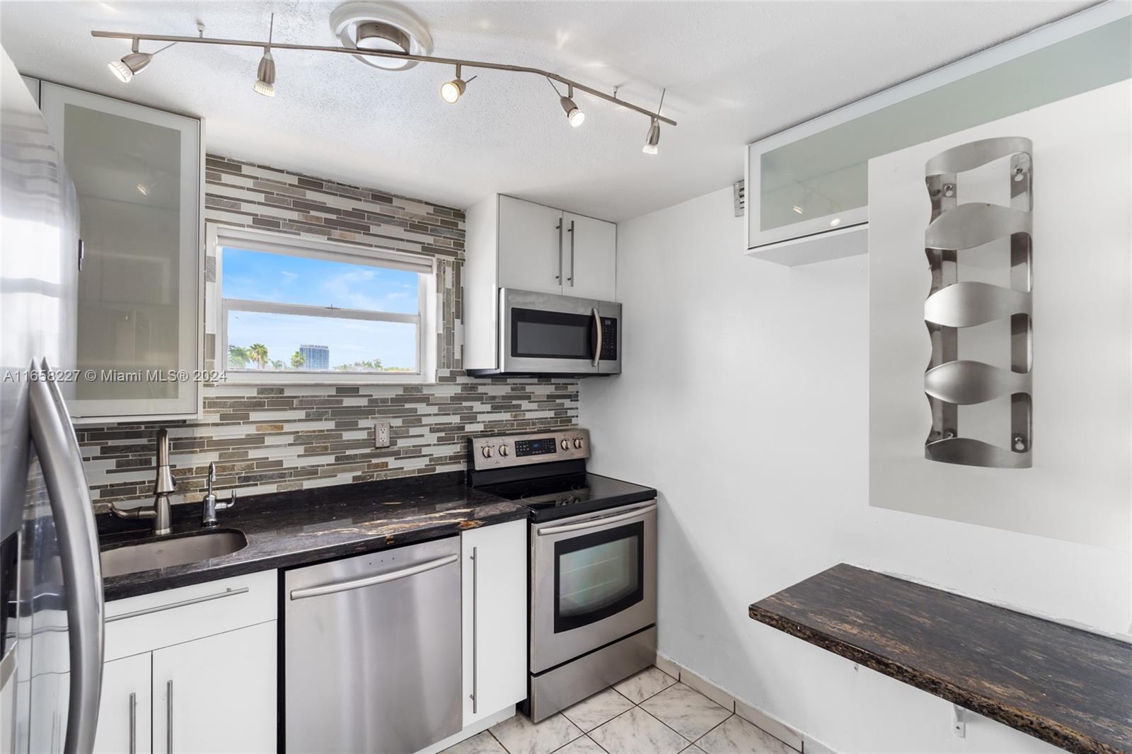 COLLINS VISTA CONDO - Residential