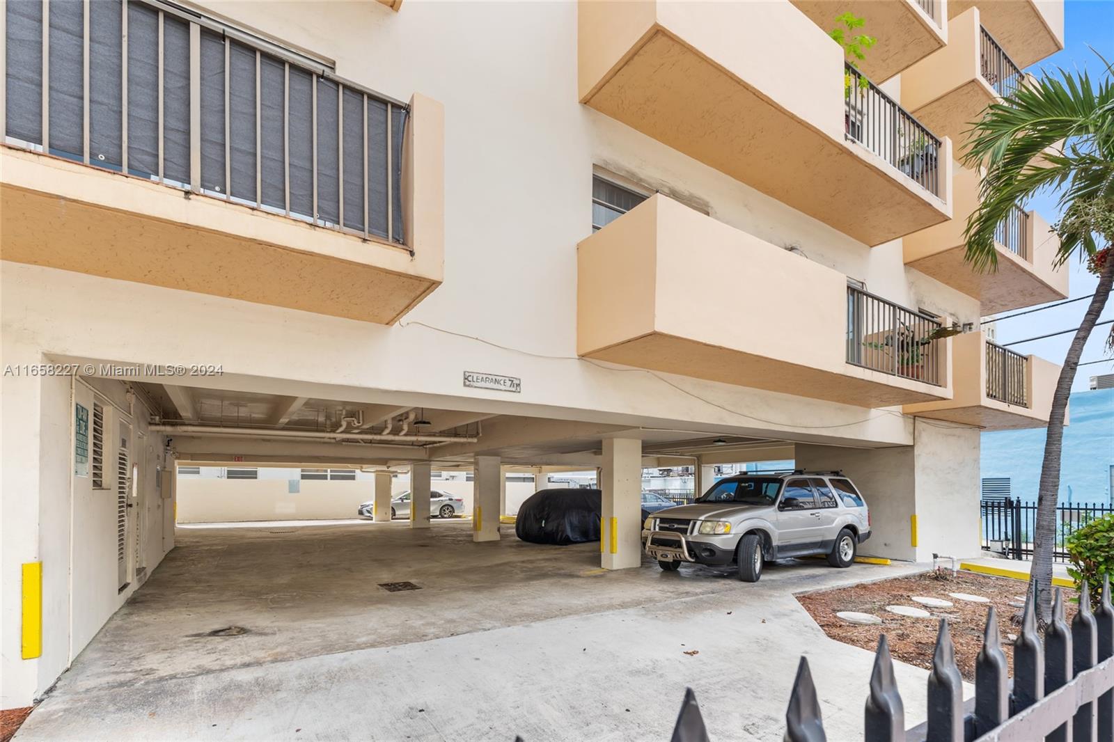 COLLINS VISTA CONDO - Residential