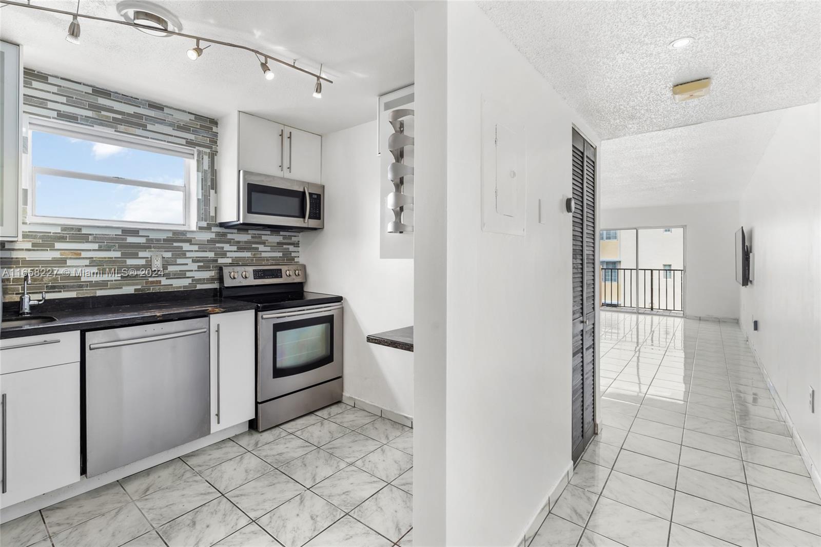 COLLINS VISTA CONDO - Residential