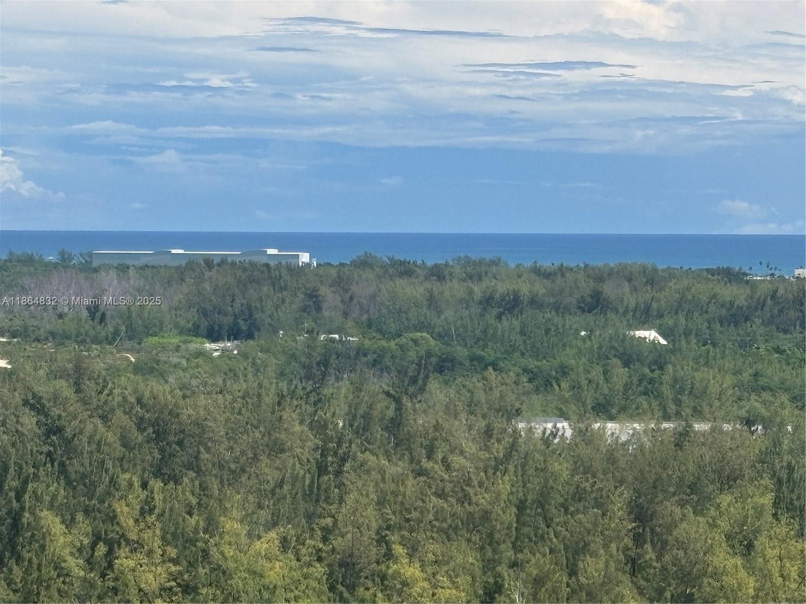 THE OAKS I CONDO - Residential