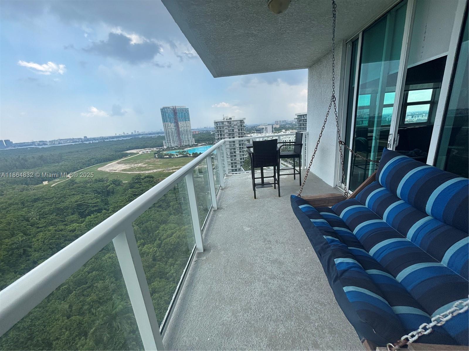 THE OAKS I CONDO - Residential