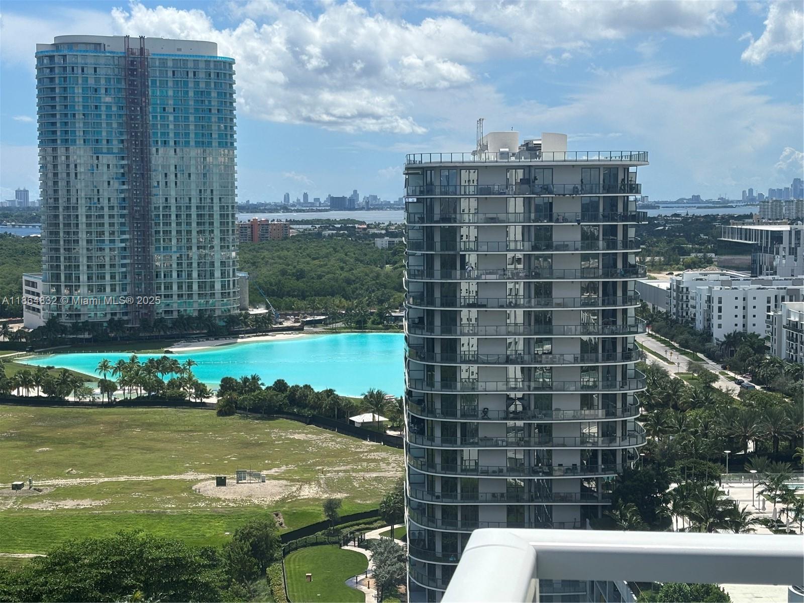 THE OAKS I CONDO - Residential