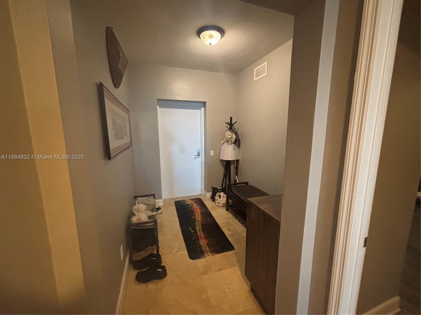 THE OAKS I CONDO - Residential