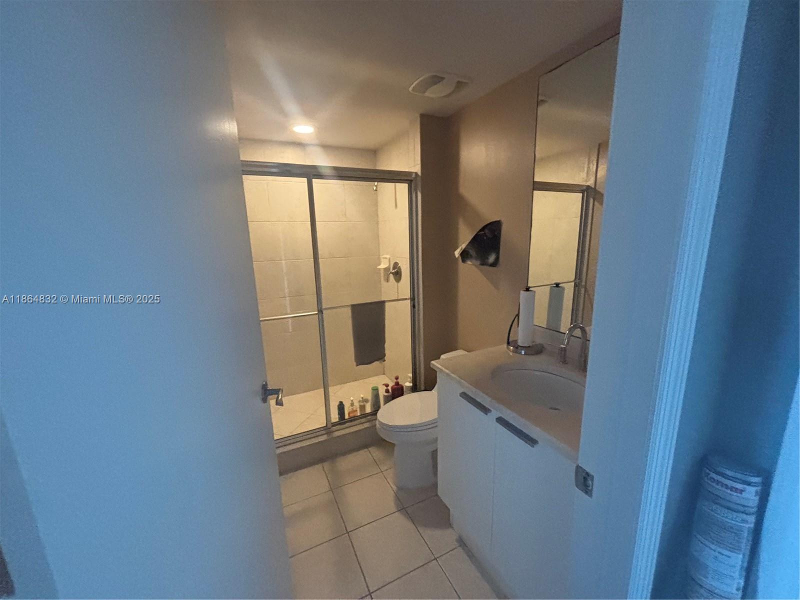 THE OAKS I CONDO - Residential