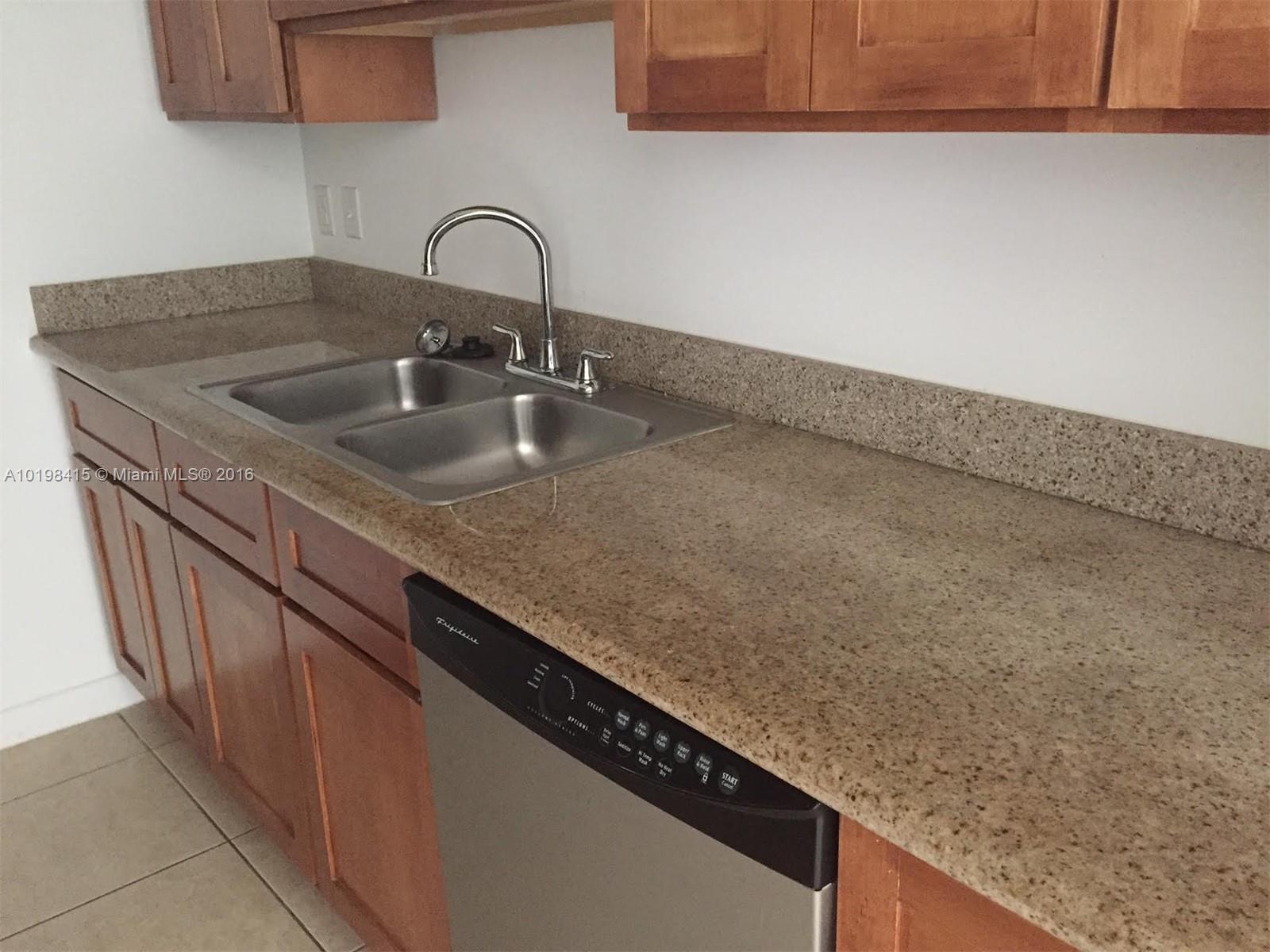 Beautiful 2/2 ready to move in at the San Lorenzo condominium. washer and dryer inside the unit, nice city views, carpet floors. Pets not allowed. Building features, pool, gated garage, intercom, security cards for access, elevator and management on site. Property for sale, must allow showings once a week.