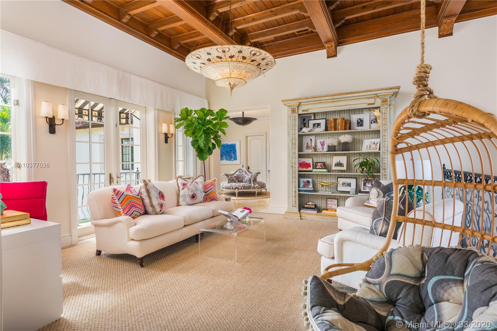 SUNSET ISLANDS-ISLAND NO - Residential