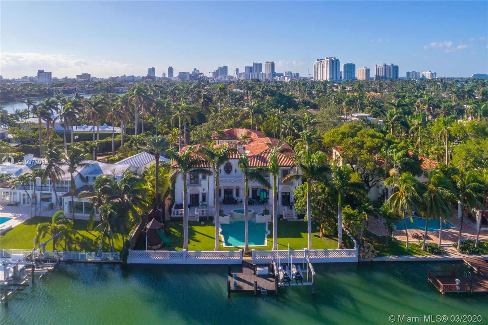 SUNSET ISLANDS-ISLAND NO - Residential