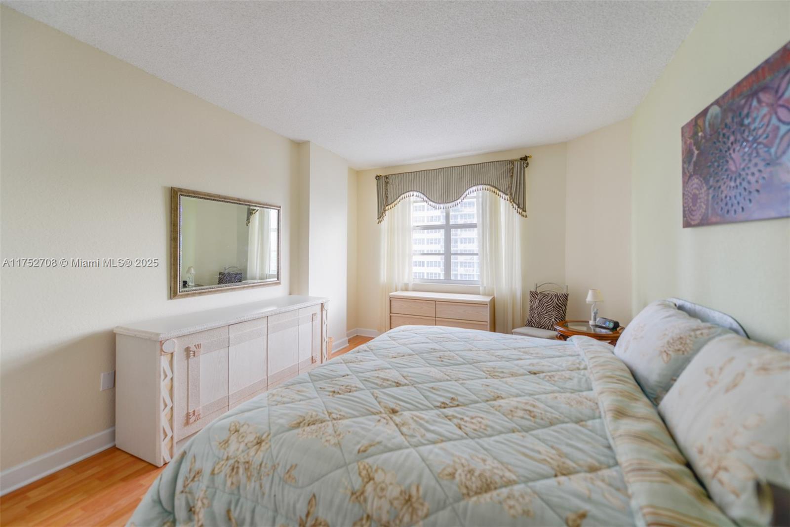 HEMISPHERES CONDO - Residential