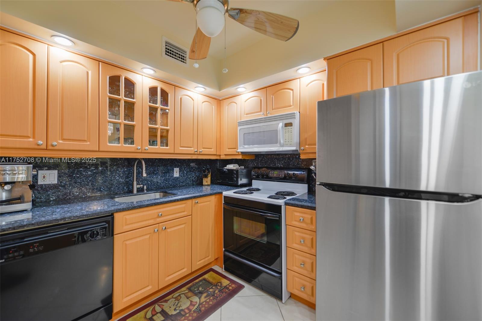 HEMISPHERES CONDO - Residential