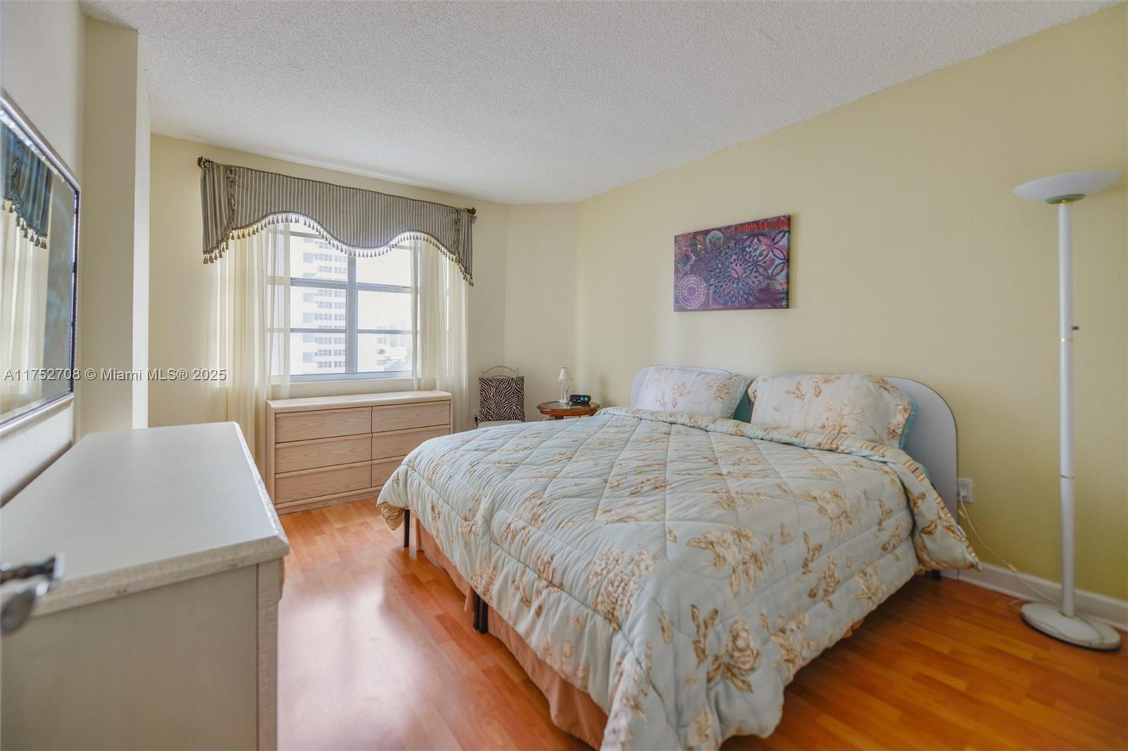 HEMISPHERES CONDO - Residential