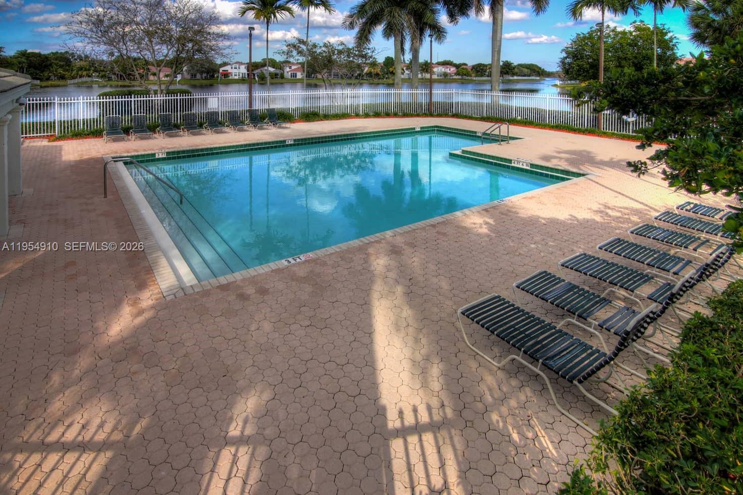 TOWNGATE - Residential