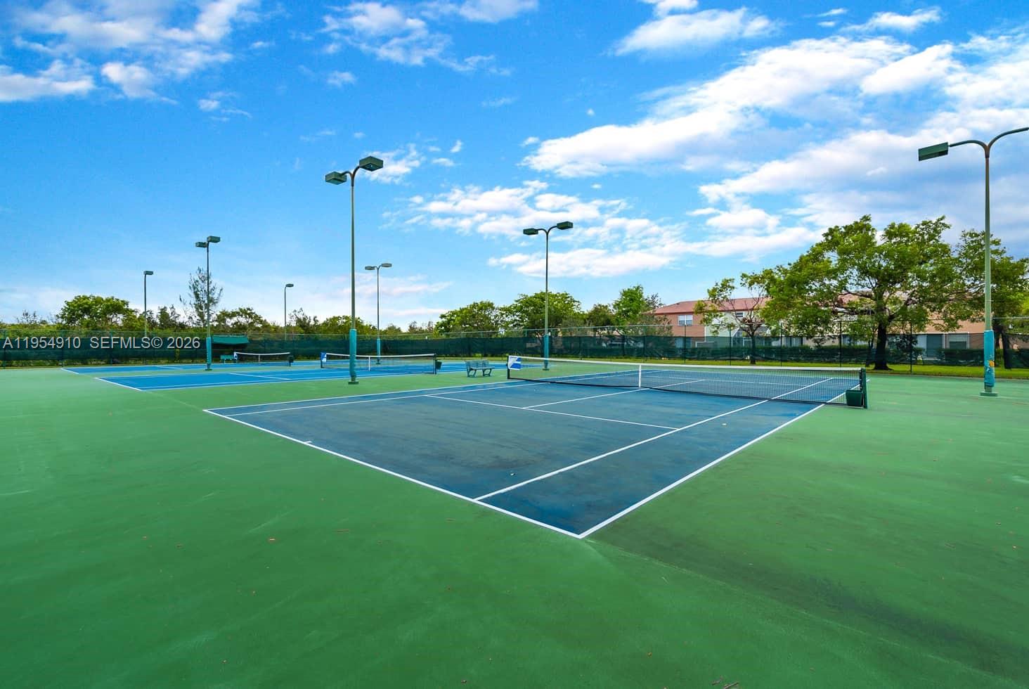 TOWNGATE - Residential