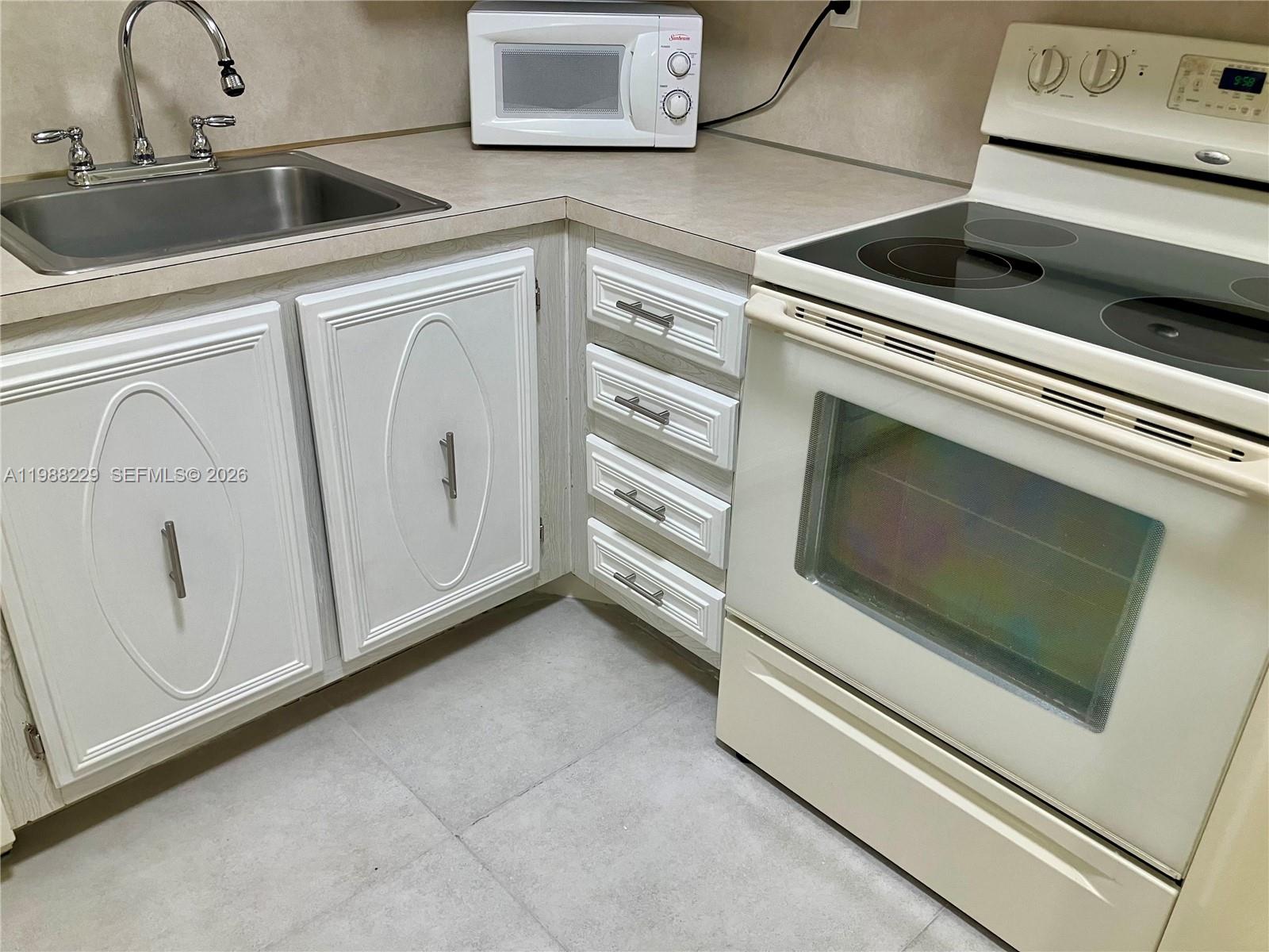 MEADOWS CONDO - Residential