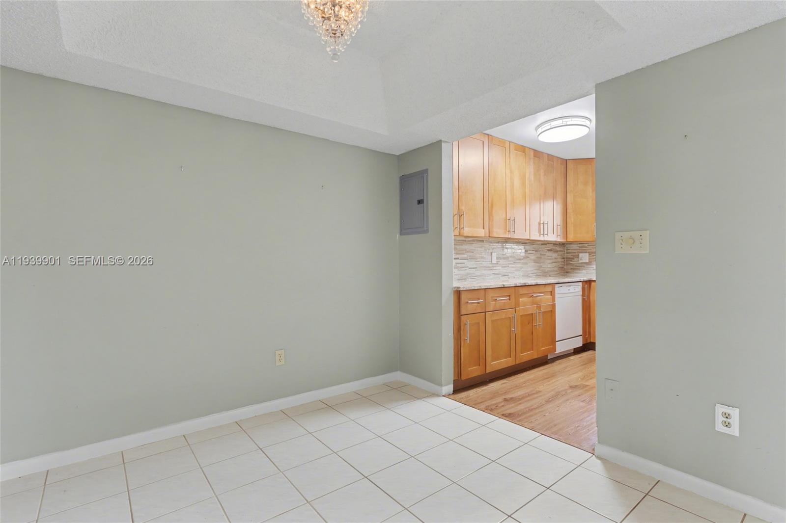 ASHMONT CONDOMINIUM G - Residential