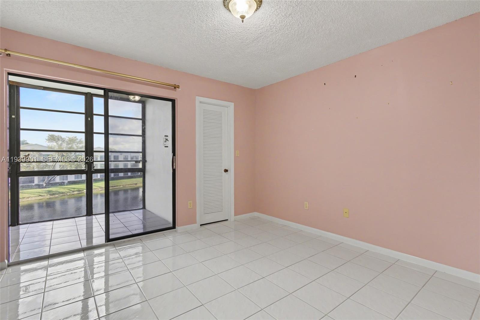 ASHMONT CONDOMINIUM G - Residential